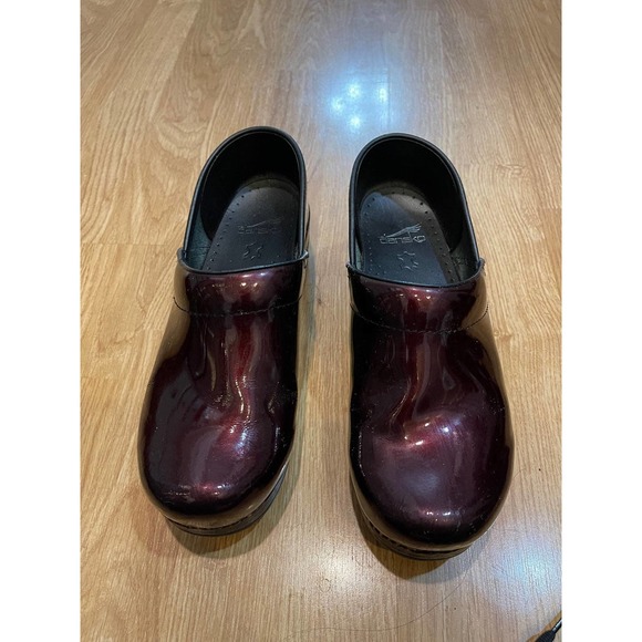 Dansko Clogs size 39 - Picture 1 of 5